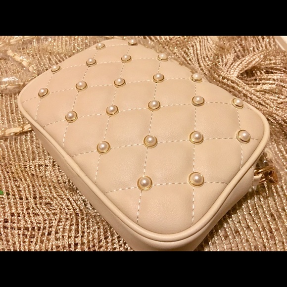 🔥Elegant Quilted Ivory Purse 👜 NWT🏷 - Picture 5 of 11